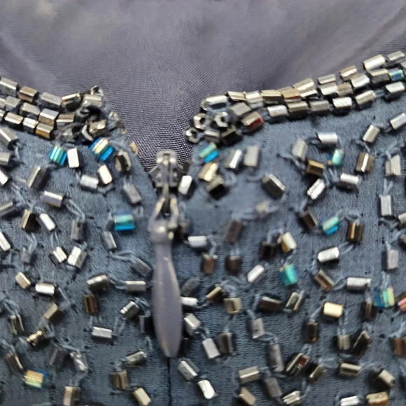 Adrianna Papell Women's 100% SILK Evening Dress Size 8 Navy Beaded Mini Formal - Picture 4 of 9